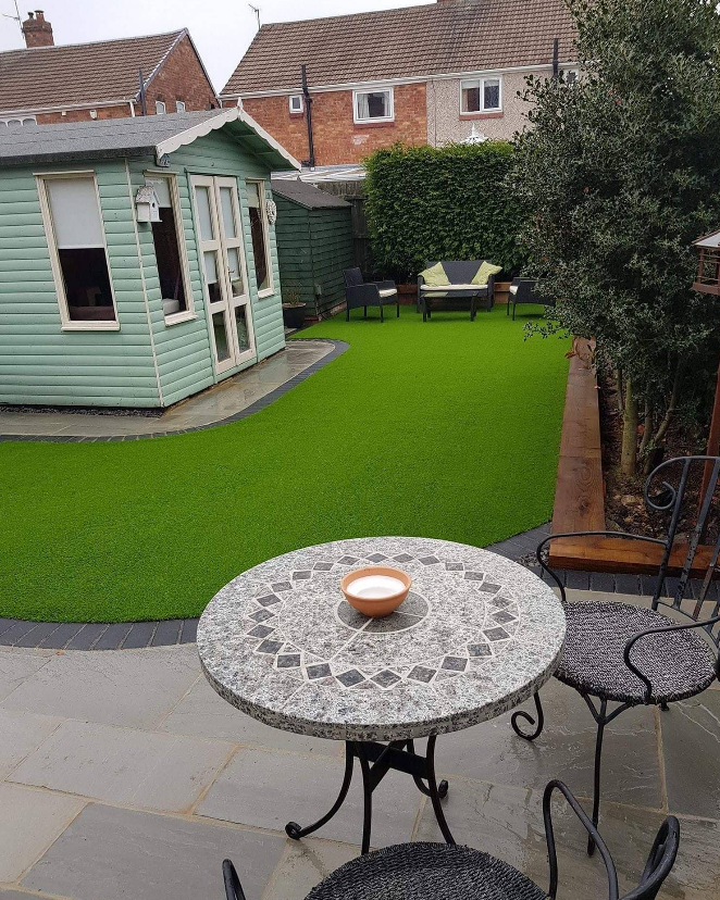Garden Lawn & Summerhouse, Eltham